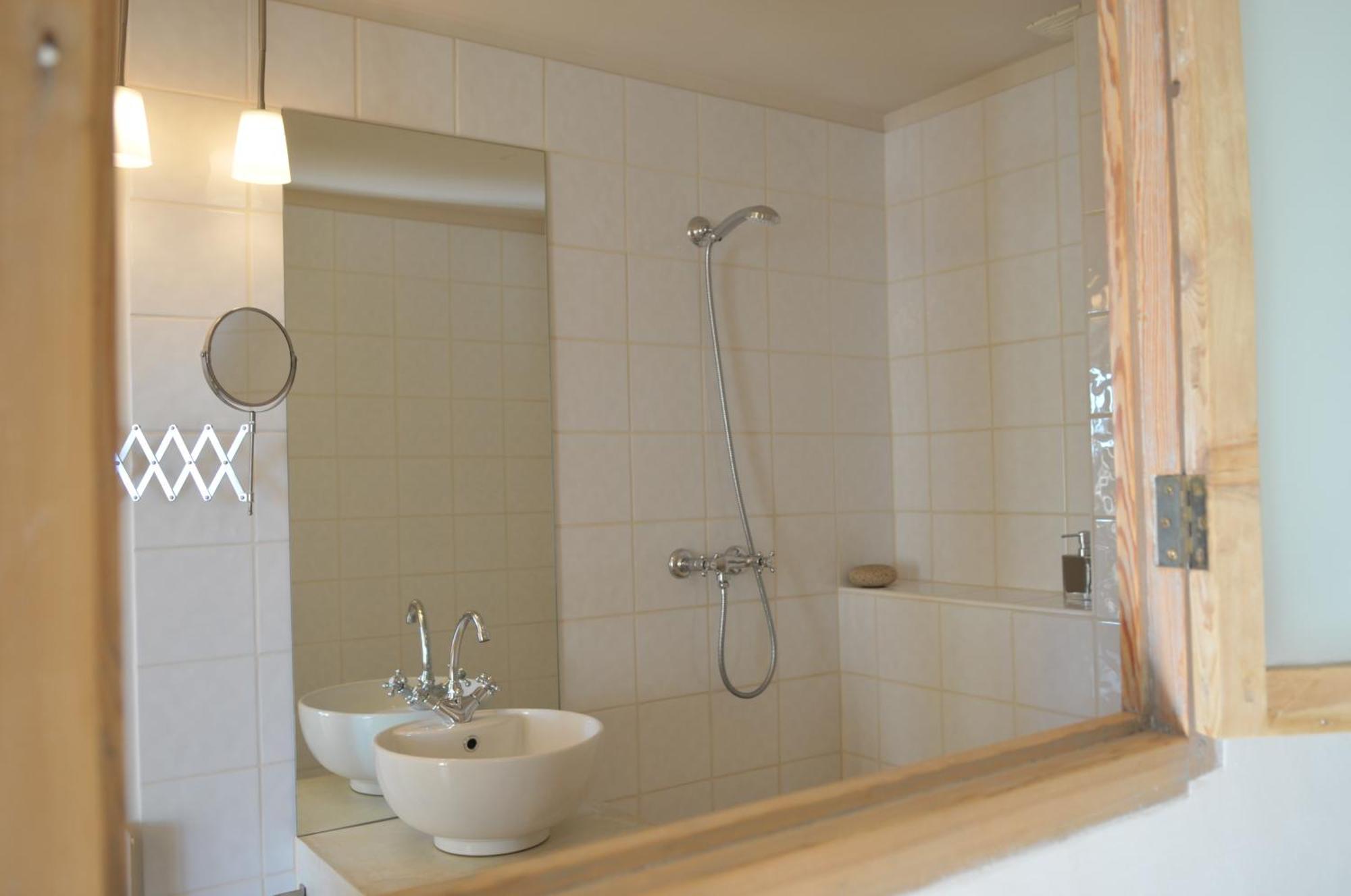 Bed and Breakfast Songes Au Lit Du Fleuve Cambes  Esterno foto